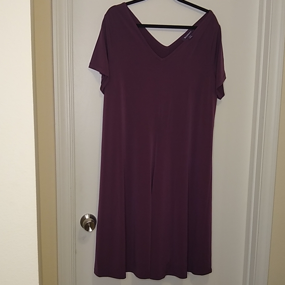 Roaman's Dresses & Skirts - Roaman's plum double vneck swing dress